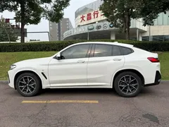 2022 BMW X4 25i M Sport Package, белый — фото 3