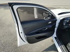 2021 Hyundai Elantra 1.5L CVT LUX Premium, белый — фото 7