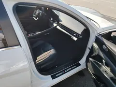 2021 Hyundai Elantra 1.5L CVT LUX Premium, белый — фото 8