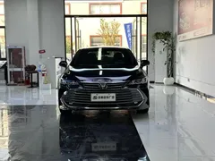 2022 Toyota Avalon 2.5L Luxury, чёрный — фото 2