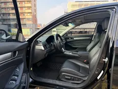 2022 Honda Accord 2.0L Hybrid, чёрный — фото 9