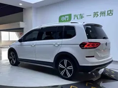 2021 Volkswagen Touran L 280TSI DSG Tuojie Edition 7-seat, белый — фото 4