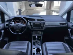 2021 Volkswagen Touran L 280TSI DSG Tuojie Edition 7-seat, белый — фото 20