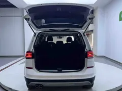 2021 Volkswagen Touran L 280TSI DSG Tuojie Edition 7-seat, белый — фото 22