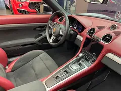 2022 Porsche 718 Spyder 2.0T, белый — фото 16