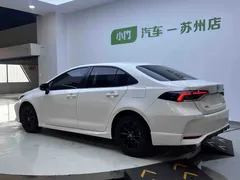 2021 Toyota Corolla TNGA 1.5L CVT GR Sport, белый — фото 4