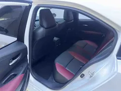 2021 Toyota Corolla TNGA 1.5L CVT GR Sport, белый — фото 10