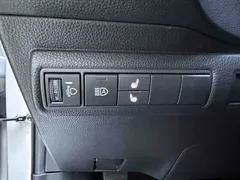 2021 Toyota Corolla TNGA 1.5L CVT GR Sport, белый — фото 18