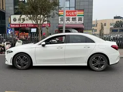 2020 Mercedes-Benz A-Class A 180 L Sport Sedan, белый — фото 3