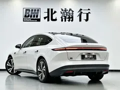 2022 Nio ET5 75kWh, белый — фото 6