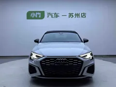 2022 Audi A3 Sportback 35 TFSI Luxury Sport, белый — фото 2