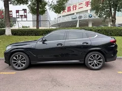 2021 BMW X6, чёрный — фото 3