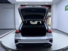 2022 Audi A3 Sportback 35 TFSI Luxury Sport, белый — фото 22