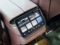 2026 Nio ES8 6-seat Executive Signature, чёрный — фото 15