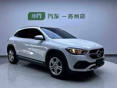 2020 Mercedes-Benz GLA 180, белый — фото 3