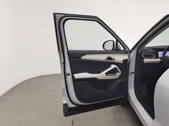 2025 BYD Yuan UP Smart Driving 401km Vitality, белый — фото 8