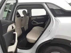 2025 BYD Yuan UP Smart Driving 401km Vitality, белый — фото 15
