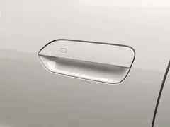 2025 BYD Yuan UP Smart Driving 401km Vitality, белый — фото 18