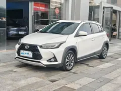 2022 Toyota Yaris L Zhixuan X 1.5L CVT Luxury Plus, белый — фото 1