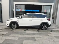2022 Toyota Yaris L Zhixuan X 1.5L CVT Luxury Plus, белый — фото 3