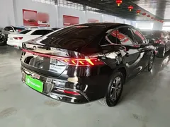 2024 BYD Qin PLUS Honor DM-i PHEV 55km Leading, чёрный — фото 7