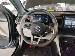 2024 BYD Qin PLUS Honor DM-i PHEV 55km Leading, чёрный — фото 11