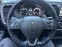 2021 Mitsubishi Outlander 2.0L 2WD 5, белый — фото 13