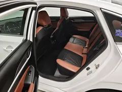 2022 Changan Eado PLUS 1.4T GDI DCT Premium, белый — фото 17
