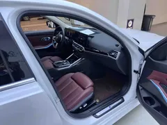 2023 BMW 3 Series 320Li M Sport Package, белый — фото 11