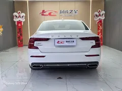 2020 Volvo S60 T4 Luxury, белый — фото 8