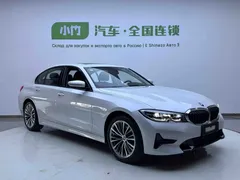 2022 BMW 3 Series 320i Sport Package, белый — фото 3