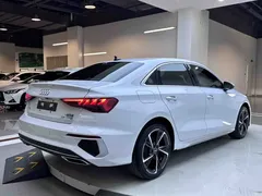2022 Audi A3L Limousine 35 TFSI Luxury Sport, белый — фото 6