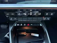 2022 Audi A3L Limousine 35 TFSI Luxury Sport, белый — фото 15