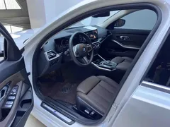 2023 BMW 3 Series 320Li M Sport Package, белый — фото 9