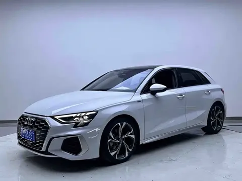 2021 Audi A3 Sportback 35 TFSI Luxury Sport
