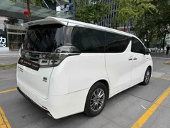 2021 Toyota Alphard Hybrid 2.5L Premium, белый — фото 4