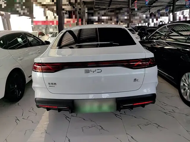 2024 BYD Qin L PHEV 80km Leading