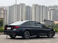 2022 BMW 5 Series 530i M Sport Package, чёрный — фото 14