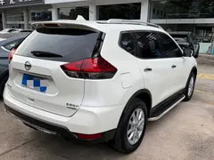 2021 Nissan X-Trail 2.0L CVT 2WD XL ITS Comfort, белый — фото 4