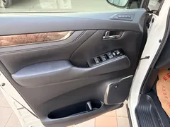 2020 Toyota Alphard 2.5L Hybrid Premium, белый — фото 6