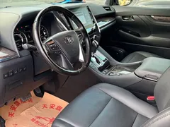 2020 Toyota Alphard 2.5L Hybrid Premium, белый — фото 10