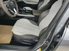 2024 BYD Qin PLUS Honor DM-i PHEV 55km Leading — фото 15