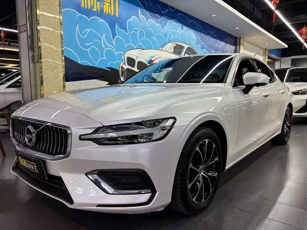 2021 Volvo S60 T4 Luxury