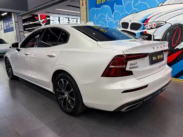 2021 Volvo S60 T4 Luxury