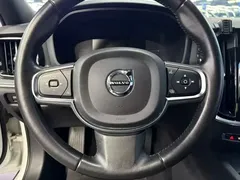 2021 Volvo S60 T4 Luxury, белый — фото 7