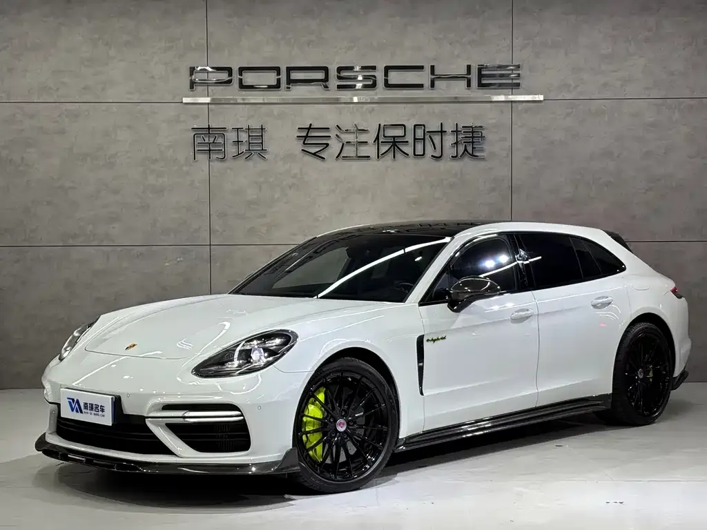 2018 Porsche Panamera Turbo S E-Hybrid Sport Turismo 4.0T PHEV
