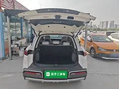 2025 BYD Yuan UP EV 301km Pilot, белый — фото 19