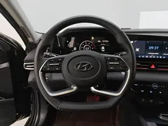 2022 Hyundai Elantra 1.5L CVT LUX Black Knight Limited Edition, чёрный — фото 15