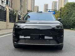 2025 Aito M8 EV Max+ 6-seat 4WD 192-line LiDAR, чёрный — фото 2