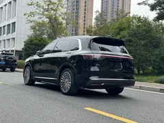 2025 Aito M8 EV Max+ 6-seat 4WD 192-line LiDAR, чёрный — фото 4